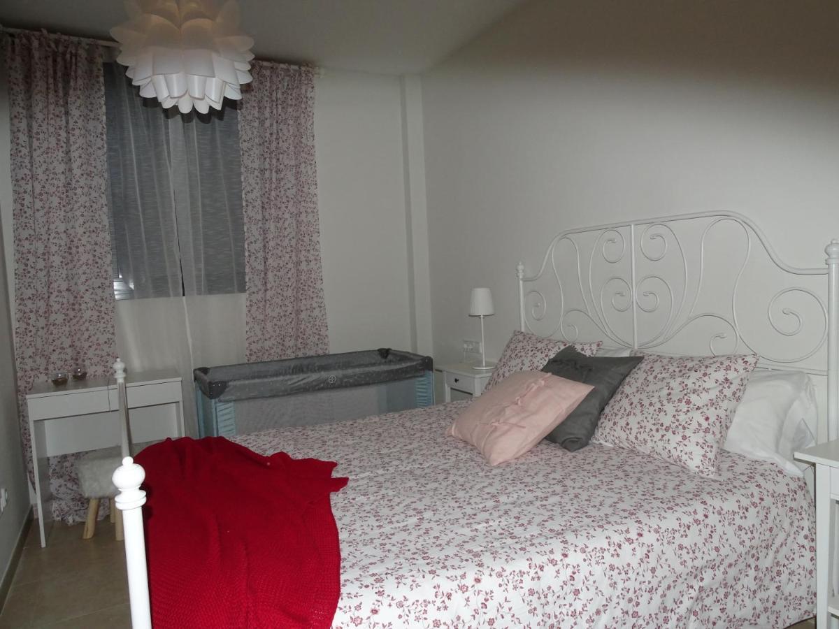 Apartamento Piscina Viena Roses Exterior foto